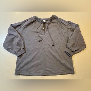 Aerie gray vneck top